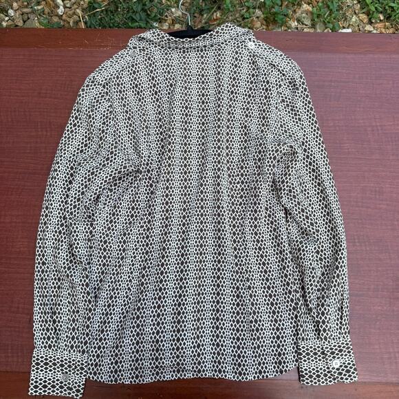 Talbots 100 % Silk Geometric Button-Down Shirt - Size 10 - Picture 3 of 7